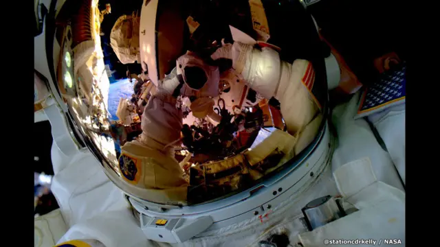 Космическое селфи