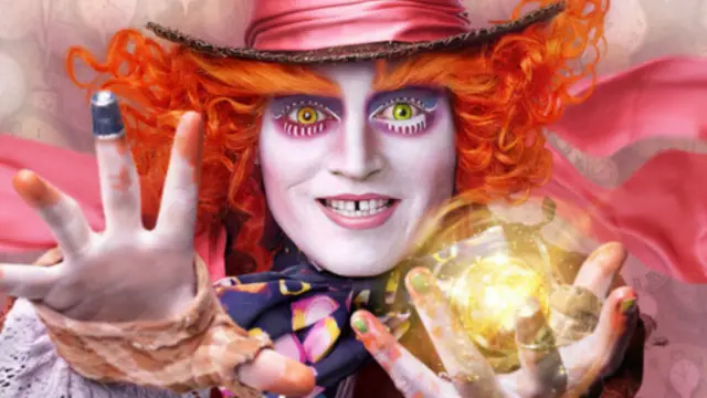 Аліса у Задзеркаллі