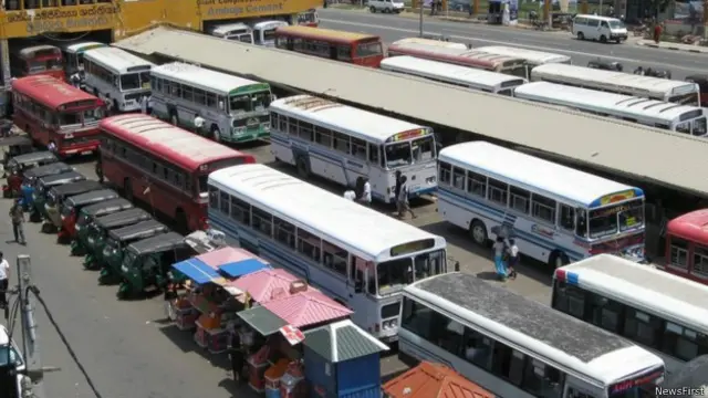 'බස් හිමිකරුවන් ගෙන්, රියදුරන් ගෙන් පාට් එක දාල, බයගන්නල අයිආර්සී විදියට ගන්න ගාන කීයද කියල ඔබතුමාලා දැනගන්න ඕනේ'