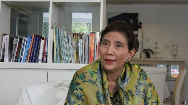 Dugaan pelanggaran kapal penjaga pantai Cina di wilayah Indonesia mengemuka setelah Menteri Kelautan dan Perikanan Susi Pudjiastuti membeberkannya kepada wartawan, Minggu (20/03).