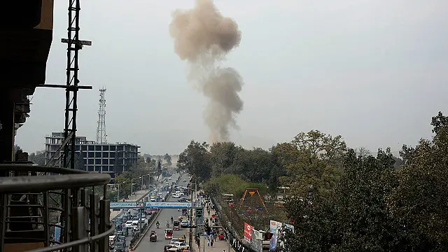 بدھ کو جلال آباد میں بھارتی قونصلیٹ کے قریب زبردست کار بم دھماکہ ہوا تھا