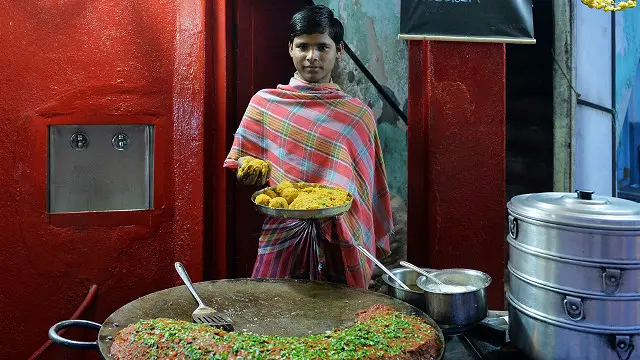 Подорожуючи з друзями, ви ризикуєте не спробувати екзотики