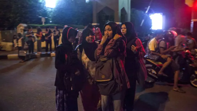 Gempa yang melanda perairan di kawasan Kepulauan Mentawai berkekuatan 7,8 pada skala Richter dan bisa dirasakan di beberapa tempat di Sumatera.