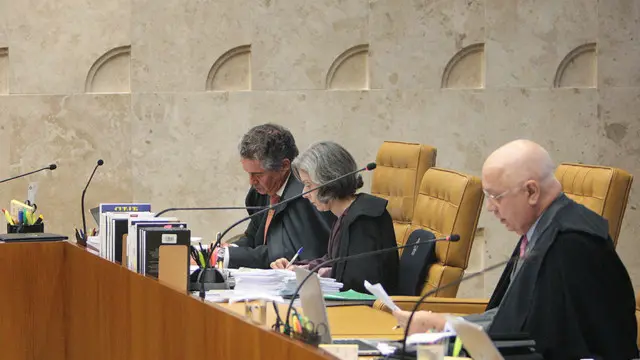 Teori, Carmen Lúcia e Marco Aurélio estão entre os que votaram por tornar Cunha réu
