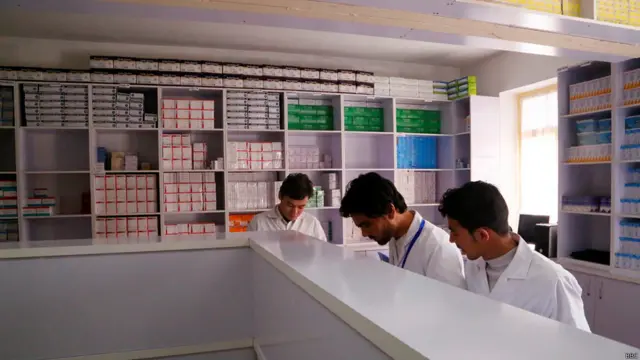 په دې روغتون کې په نشه د روږدو کسانو درملنه تر څلوېښتو ډېرې ورځې دوام کوي، خو دارو درمل یې وړیا دي. 