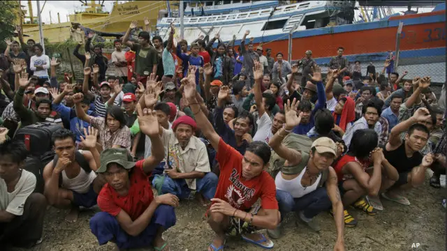 Nelayan Myanmar di Benjina