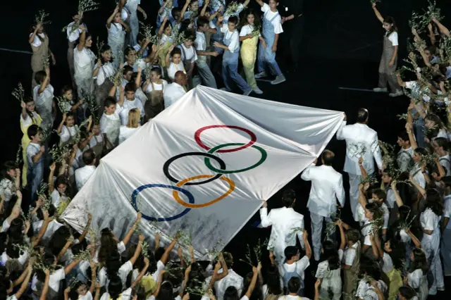 El equipo de refugiados de Rio 2016 y los atletas que han competido bajo la bandera olimpica BBC News Mundo