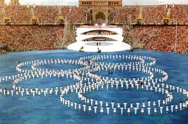 La única vez que atletas que han participado bajo la bandera olímpica ganaron medallas fue en Barcelona 1992.