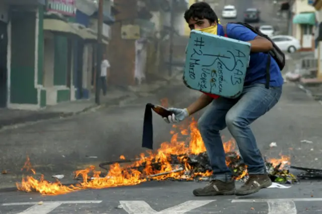 La última decisión del TSJ fue recibida con protestas estudiantiles en la ciudad de San Cristóbal.