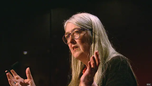 İngiliz akademisyen Mary Beard, farkındalığın artması gerektiği görüşünde.