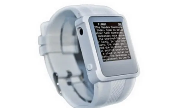Reloj digital con contenido oculto