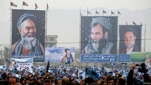 عبدالعلی مزاری در آستانه سقوط کابل به دست طالبان در سال ١٣٧٣، به اسارت این گروه درآمد و چند روز بعد کشته شد