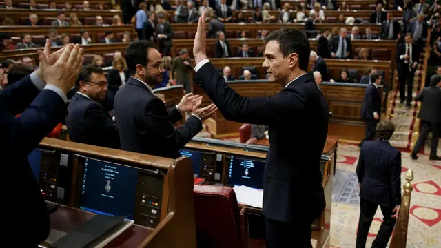 Sánchez se convirtió en el primer candidato en los 40 años de democracia que no consigue ser investido presidente.