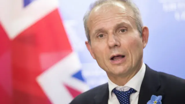  Девід Лідінгтон 