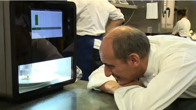 Г-н Перез говорит, что на самом деле традиция – это инновации