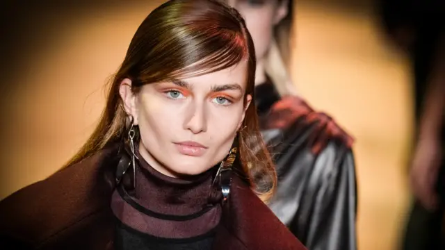 پیرس فیش ویک دنیا بھر میں فیشن کے نئے ٹرینڈز متعارف کروانے کے لیے مشہور ہے۔