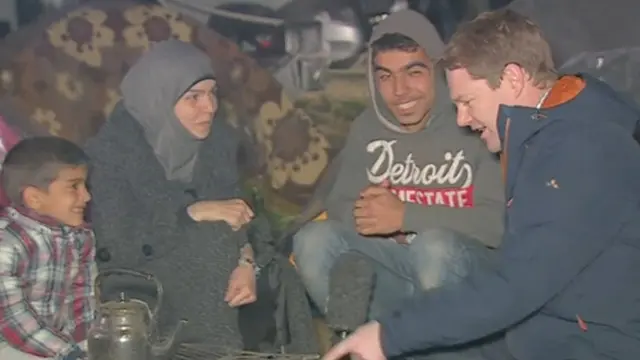 بعض اللاجئين قالوا لبي بي سي إنهم كانوا يفضلون البقاء في سوريا والموت هناك