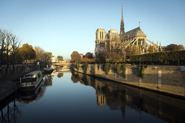 5 德维尔福斯说：“巴黎这艘旧船被奥斯曼的鱼雷击沉，葬身水底。”这番话针对的可能是他对西提岛的改造计划(图片来源：Getty Images)