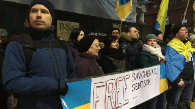 Украинцы в Лондоне требуют освободить Надежду Савченко