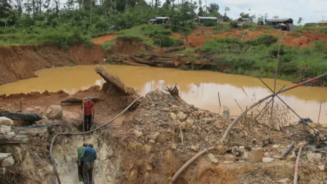 Mineros en plena faena.
