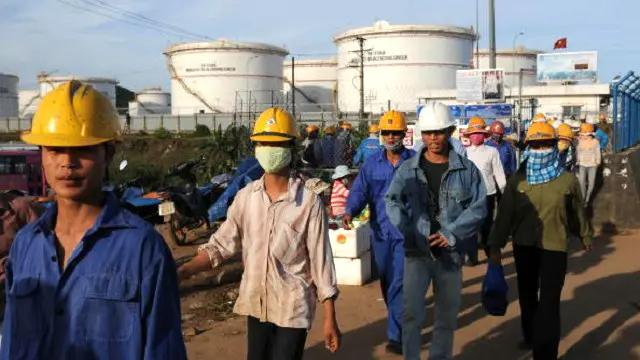 Nhà máy lọc dầu Dung Quất có tổng vốn đầu tư hơn 3 tỷ USD, vận hành từ năm 2009