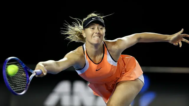 كان عام 2003 بداية انجازات شارابوفا الرياضية في لعبة التنس