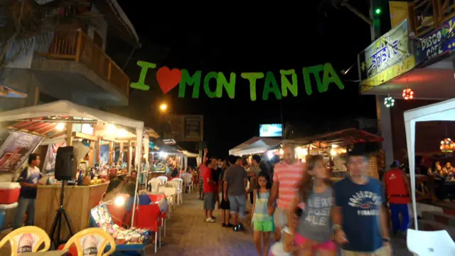 Montañita de noche
