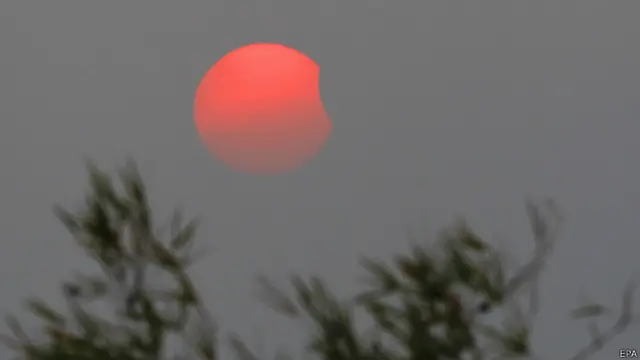 सूर्य ग्रहण