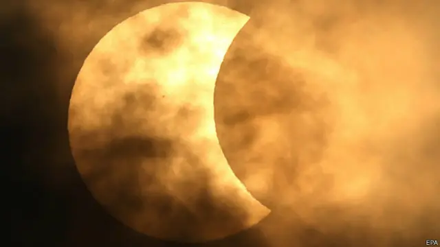 सूर्य ग्रहण