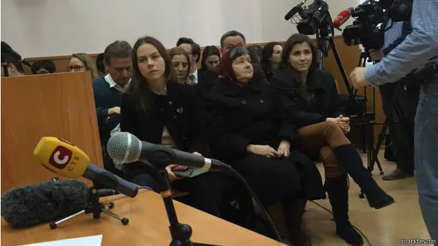 Родственники Надежды Савченко в суде