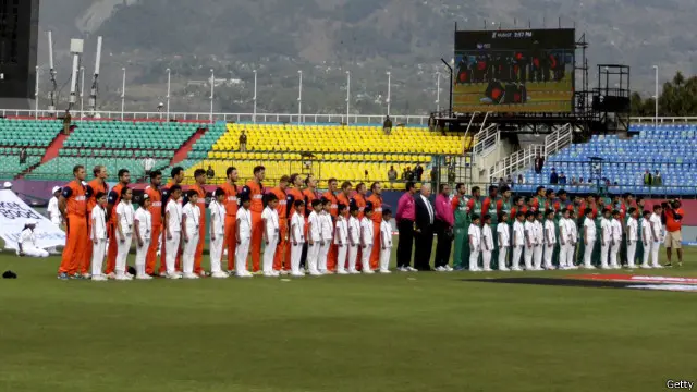 ہ دھرم سالا کی وکٹ بیٹنگ وکٹ ہے اور ہالینڈ کی بیٹنگ آرڈر کے پہلے چھ بیٹسمینوں کا کیریئر سٹرائیک ریٹ 120 سے زیادہ ہے