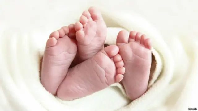 जुड़वां बच्चे