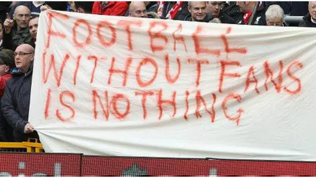 Penggemar Liverpool melakukan walkout terkait tiket pertandingan dan mendapat apa yang mereka inginkan.