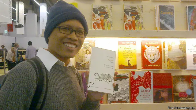 "... Saya senang mencari buku-buku yang orang enggak terlalu membacanya, karena bagi saya itu sesuatu yang kadang-kadang mengejutkan," kata Eka Kurniawan. 