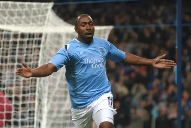 瓦塞尔转会曼城后与阿斯顿维拉队的前4场对抗中，共打入4球 (图片来源：Getty)