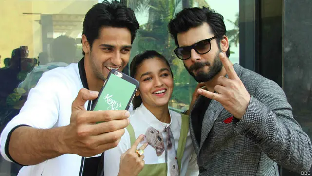 فواد خان کی ایک فلم کپور اینڈ سنز 18 مارچ کو ریلیز ہو رہی ہے جس میں عالیہ بھٹ بھی ہیں