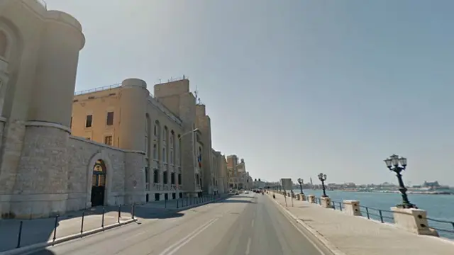 Побережье в Бари