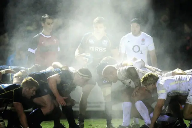 El rugby se juega sin protecciones.