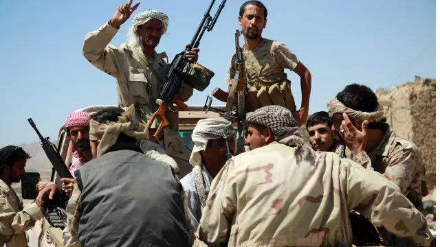 د پلازمېنې صنعا کنټرول لا هم د حوثي یاغیانو په لاس کې دی.