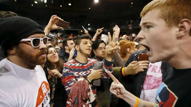 Los disturbios ocurrieron en el interior del recinto de la Universidad de Illinois en Chicago.