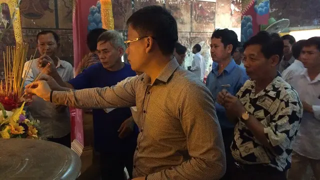Cầu siêu cho liệt sỹ tại chùa Việt Nam Phước Long ở tỉnh Battambang, Campuchia