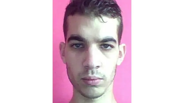 عمر اسماعيل مصطفى أحد المشاركين في الهجوم على مسرح باتاكلان