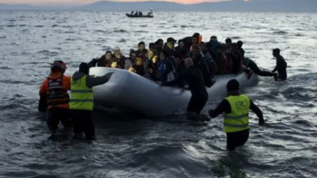 每天都有好几百人从土耳其渡海前往希腊。