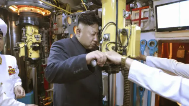 Kim Jong-un menyatakan negaranya kini memiliki ”senjata strategis kelas dunia yang mampu menyerang dan menyapu kekuatan musuh yang melanggar kedaulatan dan martabat (Korut) di perairan.”