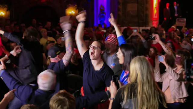 En Kansas, también se produjeron disturbios durante un acto de Trump.