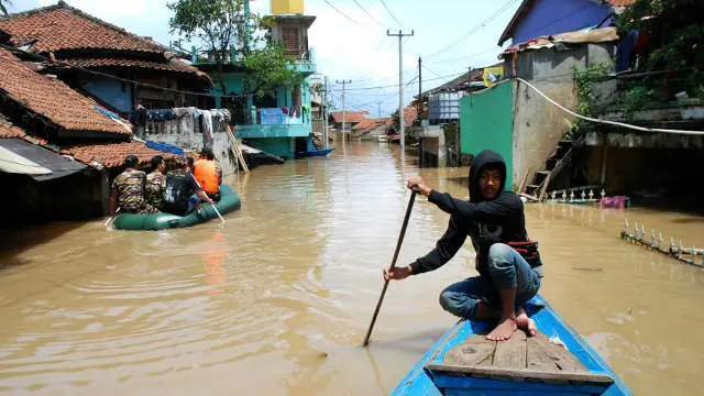 Banjir di Kabupaten Bandung mencakup 15 daerah, di antaranya Kecamatan Rancaekek, Baleendah, dan Dayeuhkolot.