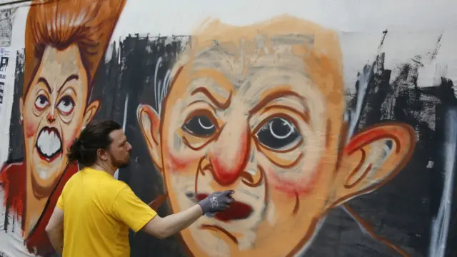 Việc bà Rousseff nỗ lực bảo vệ ông Lula khỏi các cuộc điều tra khiến nhiều người tức giận