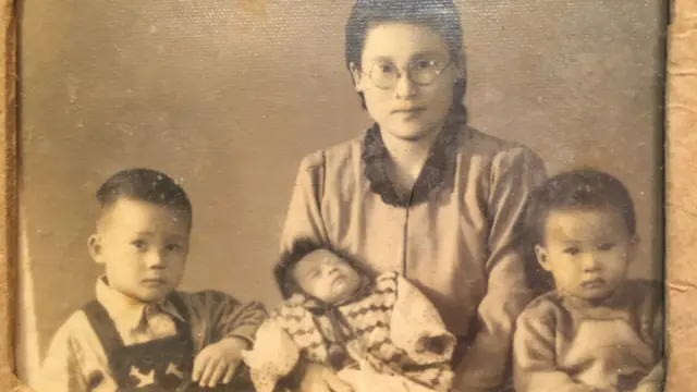 黄温恭的子女在1953年就失去了父亲。