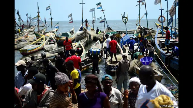 तोम्बो बंदरगाह, मछुआरे