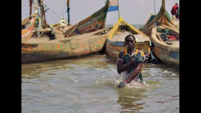 तोम्बो बंदरगाह, मछुआरे